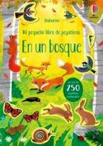 En un bosque mi pequeño libro de pegatin